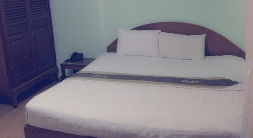 Flamingos Hotel Phnom Penh Exteriör bild